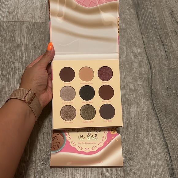 BNIB Beauty Bakerie Breakfast in Bed Eyeshadow Palette - Picture 1 of 4